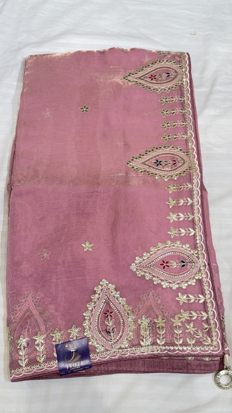 Onion Pink Paisley Cutwork Saree